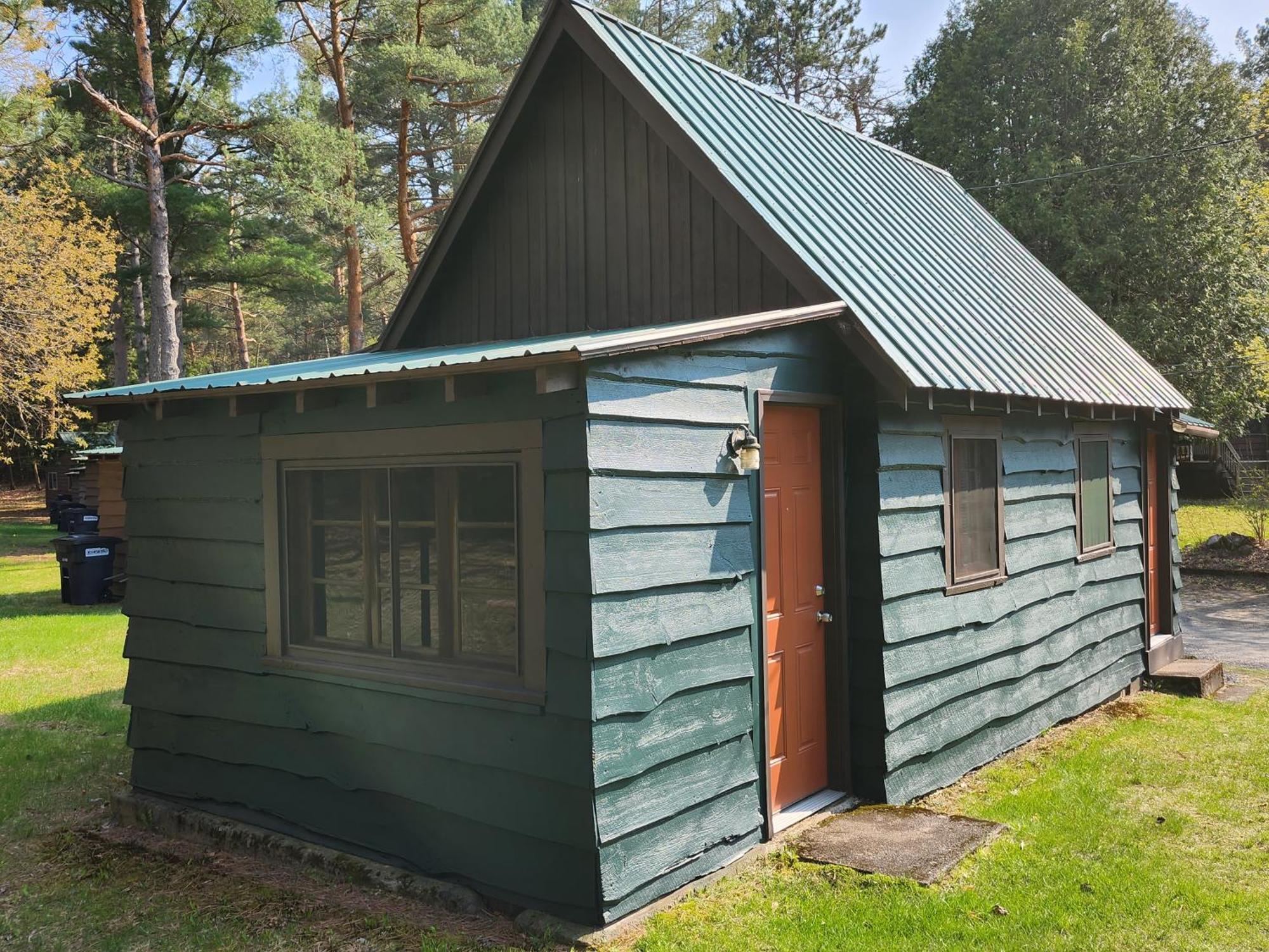 Moreno'S Adirondack Cabins Saranac Lake Exterior foto